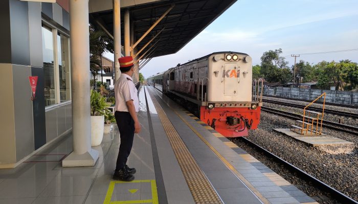 HUT ke-74 Kopassus, KAI Divre I Sumut Tegaskan Sinergi Keamanan dan Apresiasi Tiket bagi TNI