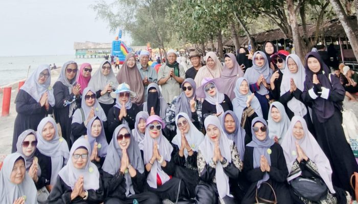 Halal Bihalal DMI dan Zatira Shaleha Tebing Tinggi, Pererat Ukhuwah di Pantai Pondok Permai