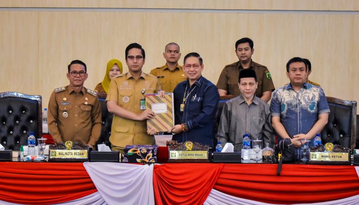 Pembahasan Ranperda Sistem Kesehatan Medan Berlanjut, Wali Kota Hadiri Paripurna Jawaban Fraksi