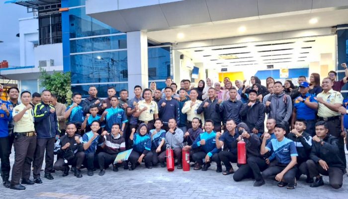 BRI BO Kisaran Gandeng Damkar, Gelar Pelatihan Simulasi Tanggap Darurat Bencana Kebakaran