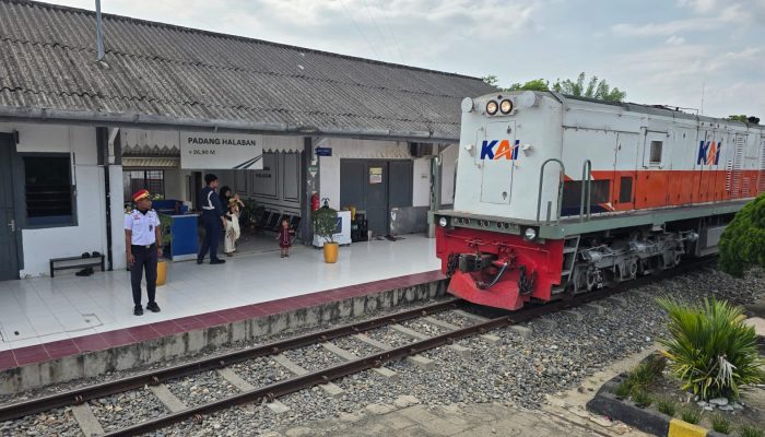 Wujudkan Perjalanan Berkesan, KAI Divre I Sumut Fokus Jaga Kebersihan Sarana