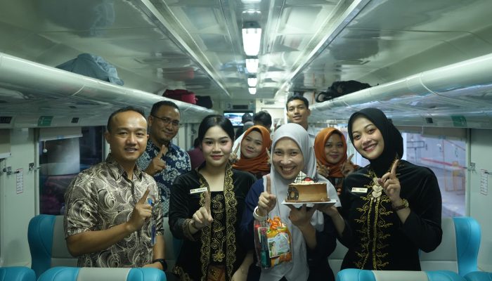 Peringati Hari Kartini, KAI Divre I Sumut Hadirkan Nuansa Adat dan Layanan Ramah Perempuan