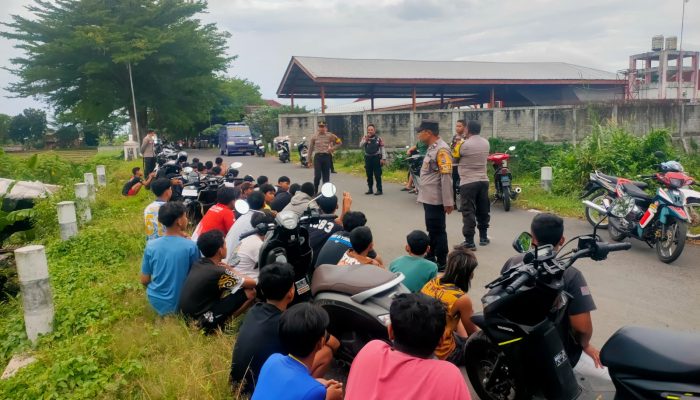 Polres Blitar Kota Bubarkan Balap Liar, 27 Motor Diamankan
