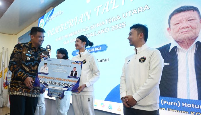 Gubernur Bobby Nasution Serahkan Tali Asih Atlet SEA Games 2025, Dorong Menuju Indonesia Emas 2045