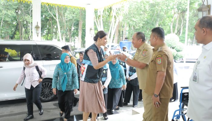 Peringatan HKG Ke – 54 Sumut Kahiyang Ayu Kunjungi Panti Asuhan Dan Laboratorium Hijau Di Asahan