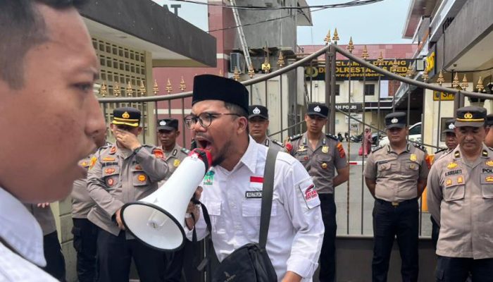 KAMMI SUMUT Laporkan Kapolrestabes Medan ke Propam Polda Sumut