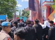 Ratusan Warga PSHT Datangi DPRD Blitar, Tuntut Ketegasan Soal Organisasi Tak Berizin