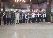 Plt Bupati Tulungagung Dampingi Gubernur Khofifah Salurkan Bansos Rp1,493 Miliar, Dorong Kemandirian Warga