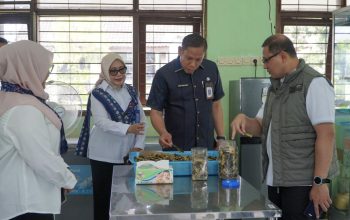 Bukan Sekadar Resmikan Gedung, Dindik Jatim Tanamkan Budaya Bebas Plastik di SMKN 1 Tulungagung