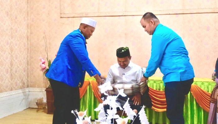 Jelang Berangkat Haji, KNPI Energy of Harmony Gelar Upah-upah untuk Wali Kota Tanjungbalai