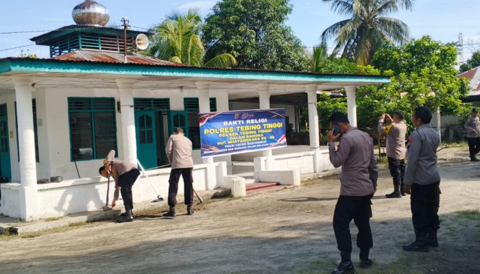 Polsek Tebing Tinggi Gelar Bakti Religi Sambut HUT Bhayangkara ke-80
