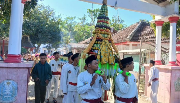 Larung Sesaji Pantai Tambakrejo Blitar 2026, Warisan Budaya Nelayan yang Terus Lestari