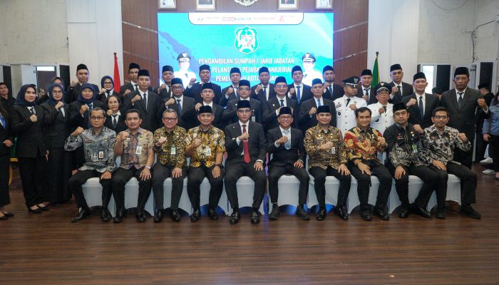 Rico Waas Lantik 69 Pejabat Pemko Medan, Ingatkan Bahwa Masyarakat adalah “Jabatan Tertinggi”