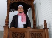 Khutbah Jumat di Masjid Nurul Huda, Ustadz Yanda Ajak Jamaah Jadikan 1448 H Momentum Perbaikan Diri