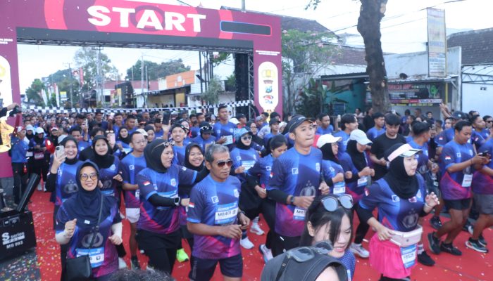 Bhayangkara Run 2026 Meriah, 1.300 Peserta Ramaikan Hari Bhayangkara ke-80 Polres Blitar Kota