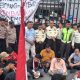 Massa GMNI Cabang Medan Berunjuk Rasa di DPRD Medan, Sempat Tolak Kehadiran Wakil Ketua DPRD