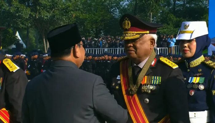 Dewan Pertimbangan SMSI Taufiequrachman Ruki Terima Bintang Kehormatan dari Presiden Prabowo