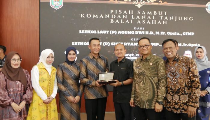 Wali Kota dan Wakil Wali Kota Tanjungbalai Hadiri Pisah Sambut Danlanal TBA