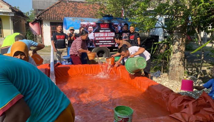 Bolonemase Indonesia Bojonegoro Salurkan Air Bersih ke Tiga Kecamatan, Wujud Kepedulian bagi Warga Terdampak Kekeringan