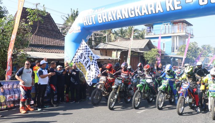 Ribuan Rider Taklukkan Lereng Kelud, Nine 9 Bhayangkara Adventure Trail 2026 Semarakkan HUT Bhayangkara ke-80