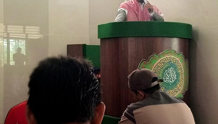 Khutbah Jumat: Ustadz Yanda Hardiyansah Kupas Bahaya Hasad dan Dengki