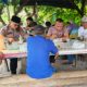 Jumat Barokah Polsek Sunggal: Iptu Nizar Nasution Makan Siang Bersama Warga, Perkuat Silaturahmi dan Kamtibmas