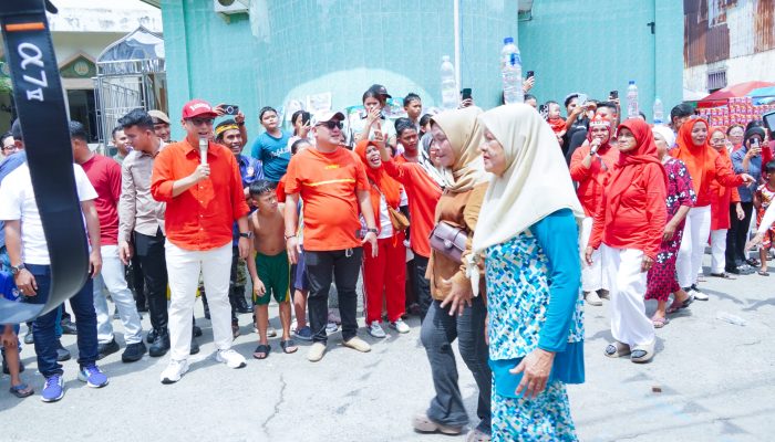 Unik! Warga Medan Maimun Gelar Lomba 17-an di Sungai, Rico Waas Ikut Menyaksikan