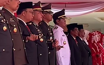 Ketua DPRD Blitar Supriadi Bacakan Teks Proklamasi di Upacara HUT RI ke-81