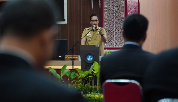 Wali Kota Medan Jatuhkan Hukuman Disiplin Berat kepada Camat Medan Timur dan Lurah Aur