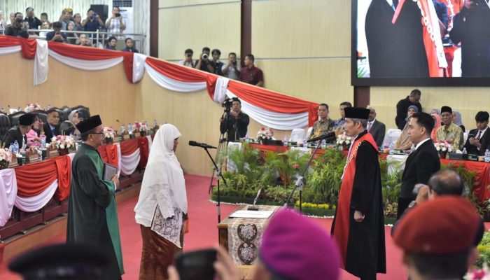 Sri Rejeki Resmi Gantikan Rajudin Sagala sebagai Wakil Ketua DPRD Medan