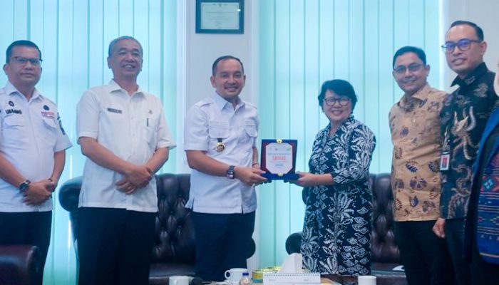 IKAD Kota Tebing Tinggi Raih Kategori Unggul, Wali Kota Iman Irdian Siap Optimalkan Inklusi Keuangan  ‎