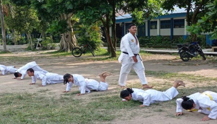 Pembinaan Karate di Dojo Medan Krio melalui Pengabdian kepada Masyarakat, Kembangkan Teknik hingga Karakter Karateka