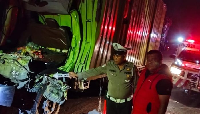 Kecelakaan Maut di Tol Sergai, Truk Box Tabrak Tronton, Tiga Orang Tewas