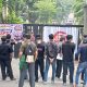 Pengadaan 15 Ribu Jilbab Terindikasi Korupsi, Mahasiswa Bentangkan Spanduk “Tangkap Dan Adili Ketua PKK Deli Serdang”