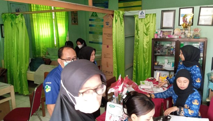 Ratusan Siswa-Guru SMKN 1 Boyolangu Tulungagung Mendadak Diare, Menu MBG Disorot
