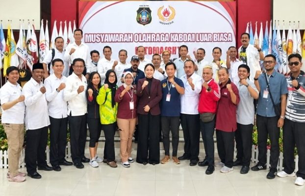 Elim Tyu Samba Resmi Pimpin KONI Kota Blitar, Raih 24 Suara