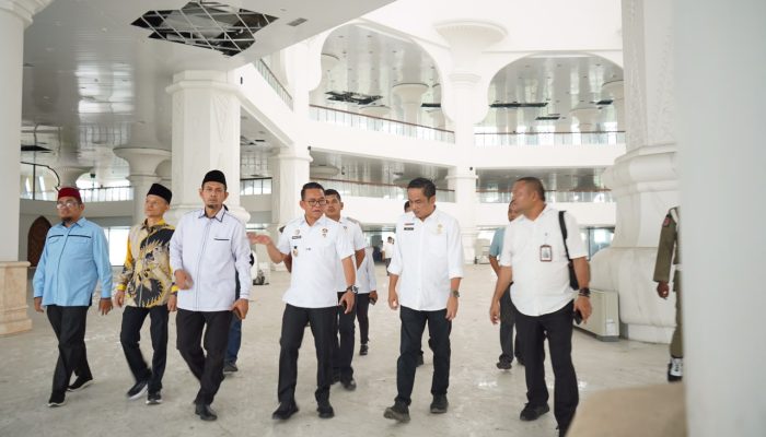 Medan Islamic Centre Sudah Megah, Tapi Halaman Masih Tanah dan Kolam Tak Terawat