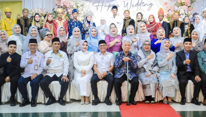 Nikah Massal 23 Pasangan, Lengkap dengan Uang Saku: Menikah Memang Gratis, Bertahan yang Mahal