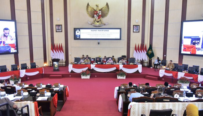 Rico Waas Hadiri Paripurna APBD Medan 2027, DPRD Tekankan Anggaran Harus Kembali ke Rakyat