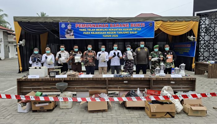 Kejari Tanjung Balai Musnahkan Barang Bukti Perkara Inkracht, Sabu Hampir 5 Kilogram