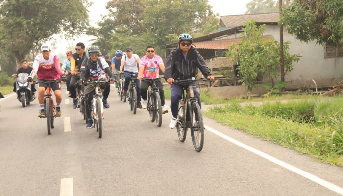 Bupati Sergai Gowes Keliling Desa, Cek Jalan dan Irigasi