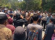 AKSI DAMAI TIGA HARI! Ratusan Warga Blitar Desak Greenfields Hentikan Limbah ke Sungai Genjong