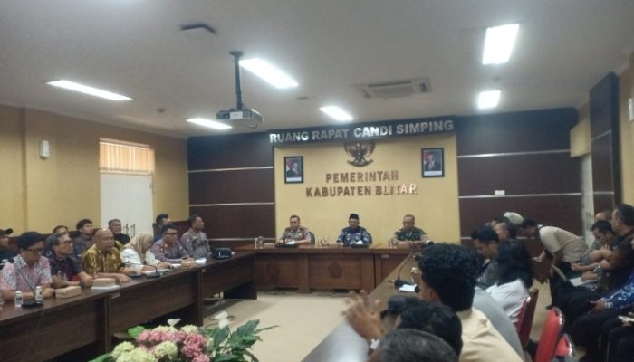 Mediasi Greenfields di Blitar Memanas, Dugaan Limbah Sungai dan Tagihan Miliaran Jadi Sorotan