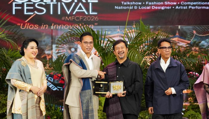 Puncak MFCF 2026, Rico Waas Harap Tenun Lokal Medan Mendunia