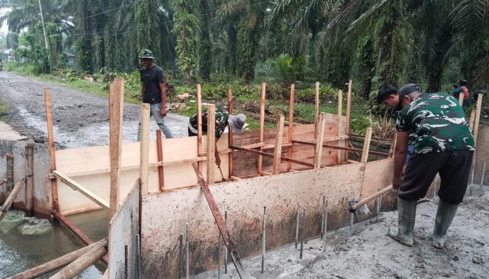 Kodim 0203/LKT Bangun Jembatan Beton di Kuala Langkat, Progres Capai 10 Persen