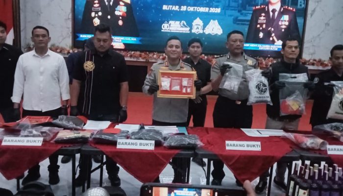 Polres Blitar Bongkar 5 Kasus Narkoba, Sita 122,42 Gram Sabu dan 198 Pil Double L
