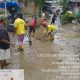 Pascabanjir, Damkar Medan dan SDABMBK Bersihkan Masjid hingga Jalan